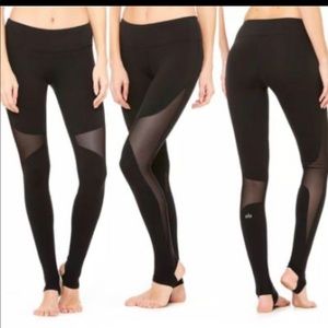 Alo Yoga Coast Legging